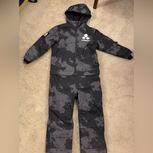 Oneskee kids 2-in-1 snowsuit